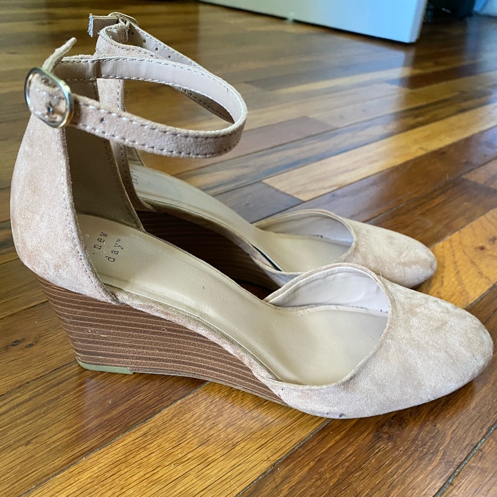a new day nude wedges